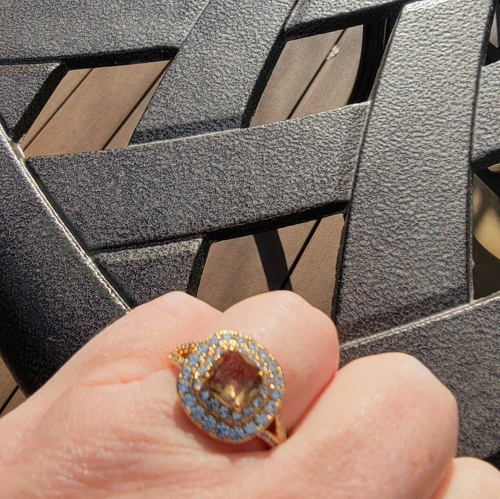 Bomb party lab created champagne cubic zirconia size 8 ring